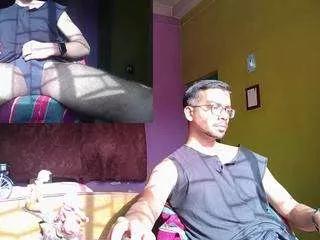 Ur1boytoy webcams show profile image 