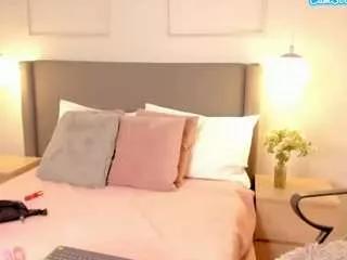 valentinafox from CamSoda is Freechat