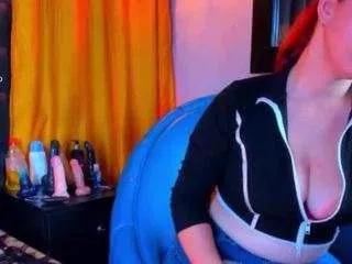 Discover our girls online shows and discover the company of countless livestreamers, with stunning shapes, sex toys and more.