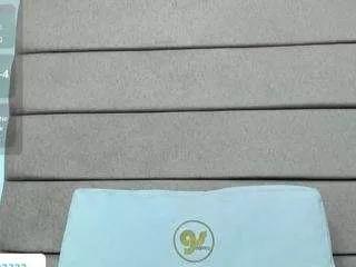 Photos of valirya-devote from CamSoda is Freechat