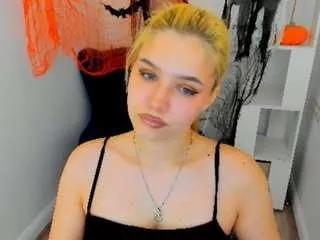 velvetesky from CamSoda is Freechat