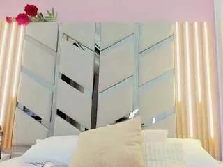 Photos of victoria-moon from CamSoda is Freechat