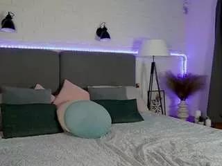 viola-moon from CamSoda is Freechat