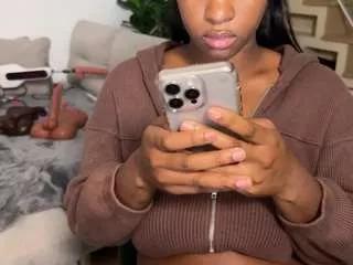 violet6xft from CamSoda is Freechat