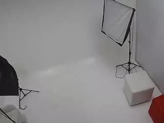 Photos of voyeurcam-jb-porno-room-1 from CamSoda is Freechat