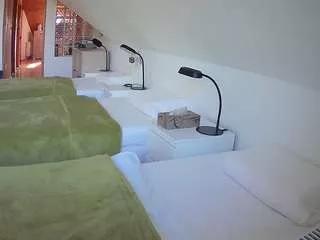Voyeurcam-julmodels-bed-3 webcams show profile image 