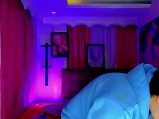 Yarethrouss webcams show profile image 