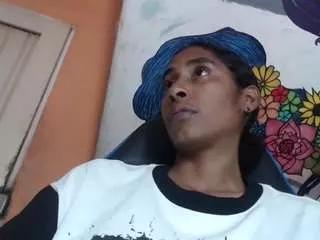 Yohatinelly webcams show profile image 