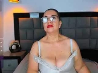 your-lady-milf from CamSoda is Freechat