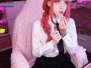 Discover our girls online shows and discover the company of countless livestreamers, with stunning shapes, sex toys and more.