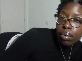 yourmadamindigo from CamSoda is Freechat