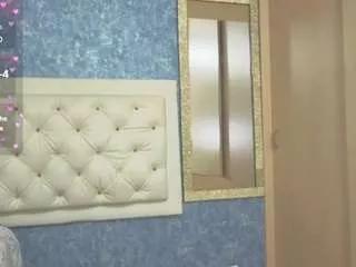 Discover our girls online shows and discover the company of countless livestreamers, with stunning shapes, sex toys and more.