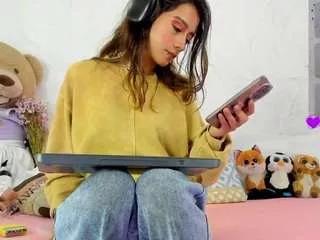 zorra-violeta from CamSoda