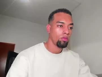 11inchesblackcock from Chaturbate