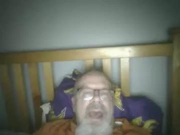 2003dynawideglide from Chaturbate