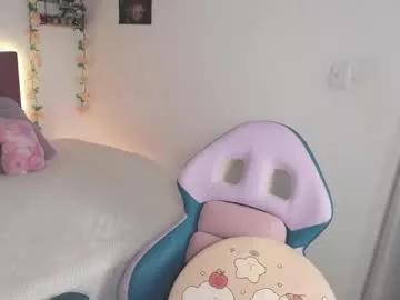 77scarlett from Chaturbate