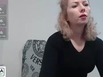 8000_boginya from Chaturbate
