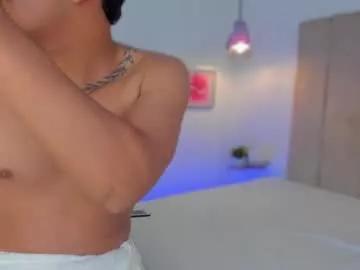 _e_m_m_a_1 from Chaturbate