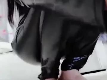 _iuiu_ from Chaturbate