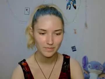 _kikiclark_ from Chaturbate