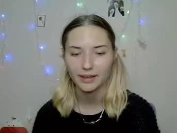 _kikiclark_ from Chaturbate