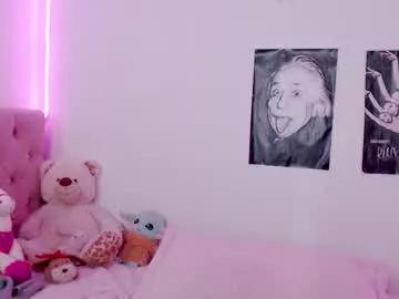 _lloou_ from Chaturbate