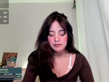 _moon_cake_ webcams show profile image 