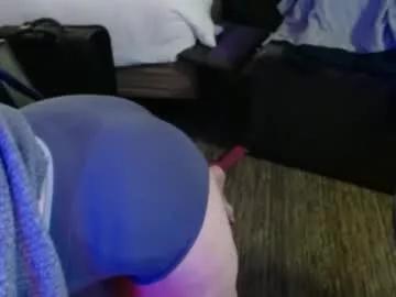 _toofunnysluts_ from Chaturbate