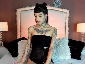 aa_lunit from Chaturbate