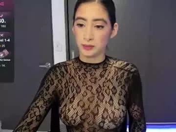 Discover our girls online shows and discover the company of countless livestreamers, with stunning shapes, sex toys and more.