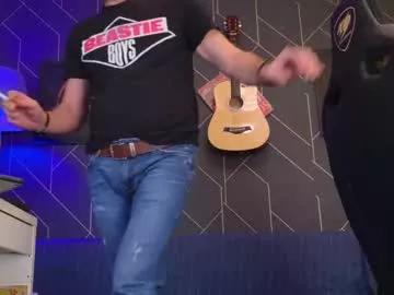 aaronbomer from Chaturbate