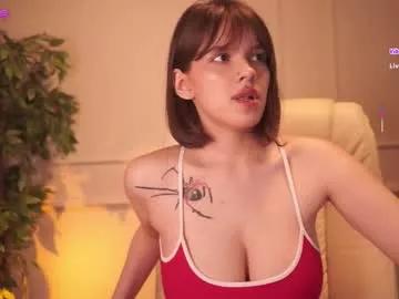 adalyn_glow from Chaturbate
