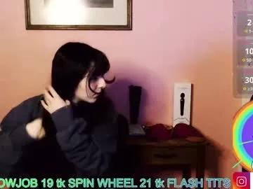 addictcouple2001 from Chaturbate
