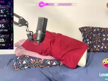 Discover our girls online shows and discover the company of countless livestreamers, with stunning shapes, sex toys and more.