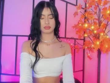 alaia_cooper17 from Chaturbate
