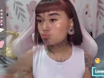 alana_v_ from Chaturbate
