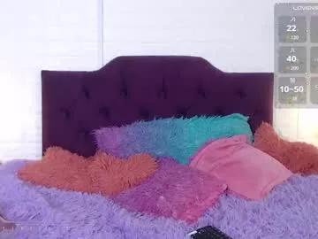 alanna_love01 from Chaturbate