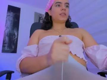 alaska_pears0 from Chaturbate