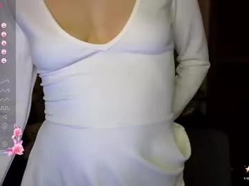 alianna_solo_kiss from Chaturbate