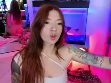 Discover our girls online shows and discover the company of countless livestreamers, with stunning shapes, sex toys and more.