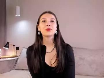 Alicerobinsen webcams show profile image 