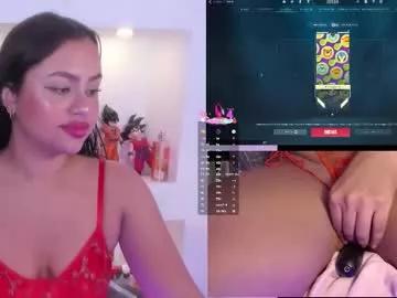 Discover our girls online shows and discover the company of countless livestreamers, with stunning shapes, sex toys and more.