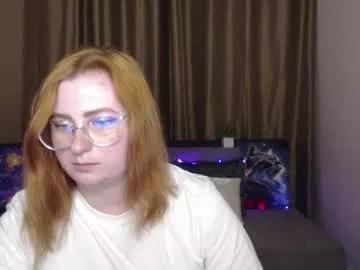 Alicia_side_red webcams show profile image 