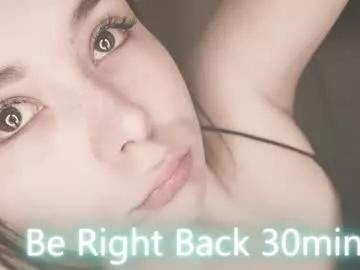alli_zi from Chaturbate