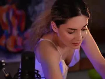 alliesynns from Chaturbate