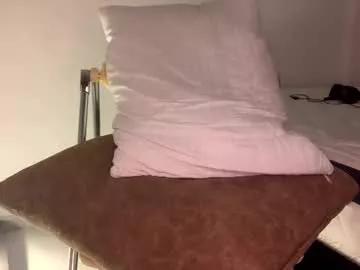 almaximo_37 from Chaturbate