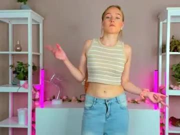 Alyshaperkowski webcams show profile image 