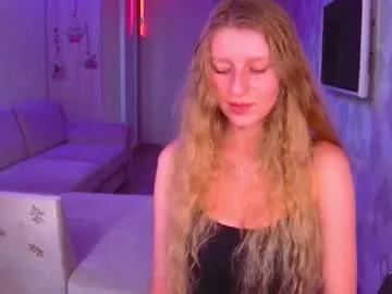 amaliaqueen999 from Chaturbate