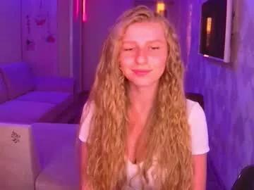 amaliaqueen999 from Chaturbate
