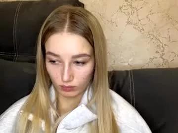 Ameliaduraku webcams show profile image 